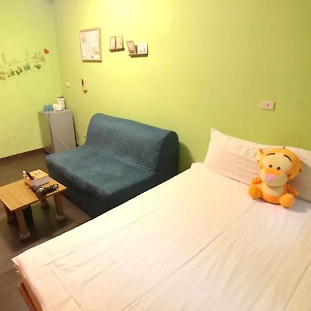 Happines Trip Inn Taichung Dış mekan fotoğraf
