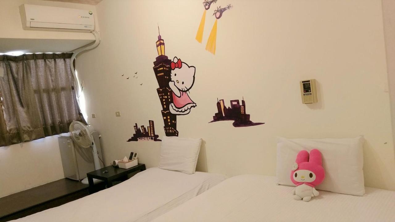 Happines Trip Inn Taichung Dış mekan fotoğraf