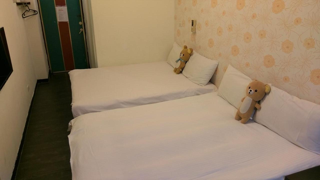 Happines Trip Inn Taichung Dış mekan fotoğraf
